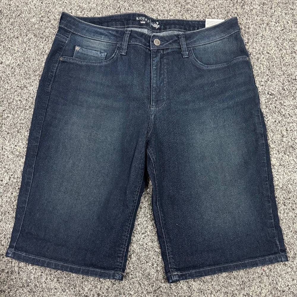 NEW Riders by Lee Indigo Women's Bermuda Shorts Size 10 Avg